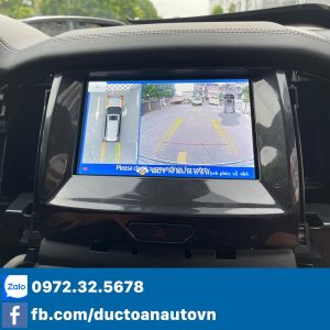 Camera 360 DCT tích hợp màn hình zin trên Ford Everest